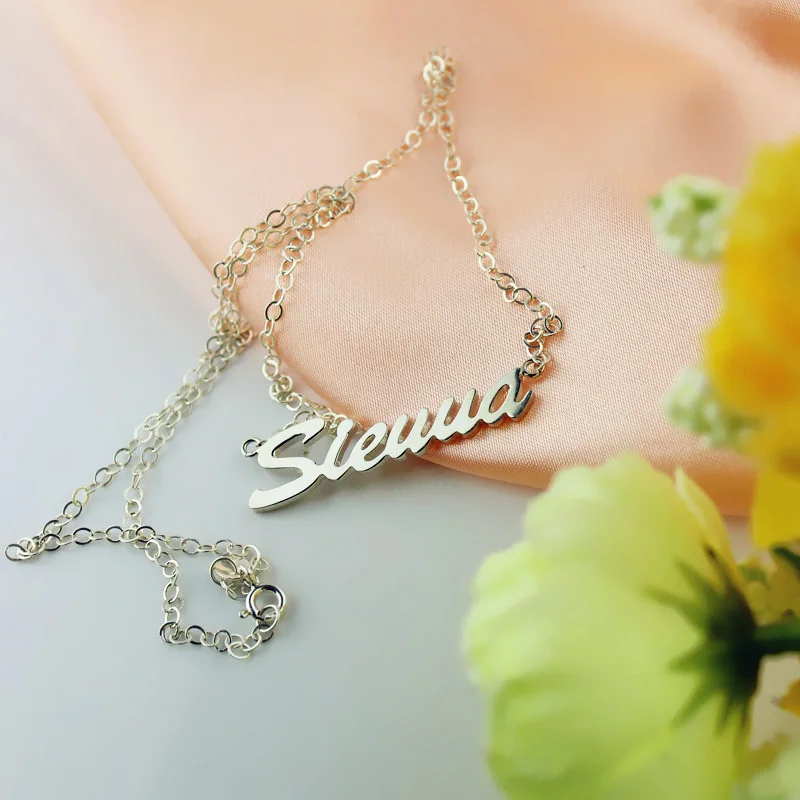 Dainty Sienna Style Name Necklace in Sterling Silver